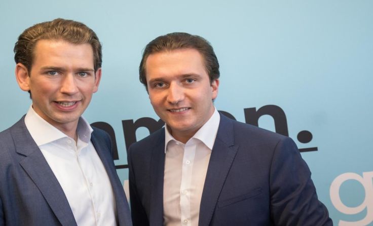 Sebastian Kurz mit dem Burgkirchner Gerald Weilbuchner (r.) (Foto: OÖVP)