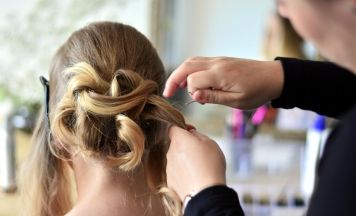 Haarpflege neu gedacht: So stärken hochwertige Extrakte die Haarstruktur wirklich