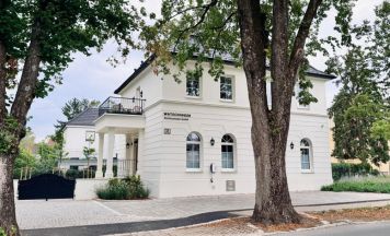 Neues Leben für ein 100 Jahre altes Eckhaus