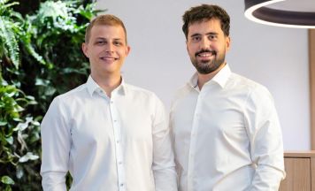 Zwei Gründer aus Wels lösen das Fachkräfteproblem für Industrie und Mittelstand