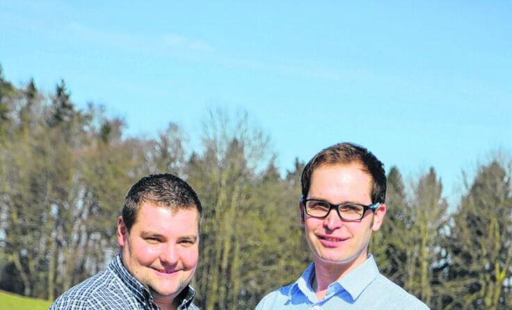 Bernhard Mayr (re) übergibt sein Amt an Florian Aigner 