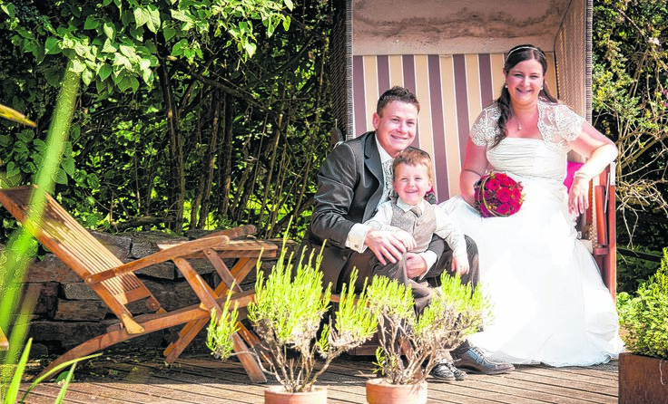 Christina und Stefan Allmannsperger mit Sohn Fabian Foto: www.fotoberger.at