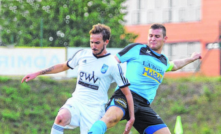 Perg-Kapitän Markus Derntl (r.) stemmte sich vergeblich gegen die Niederlage.