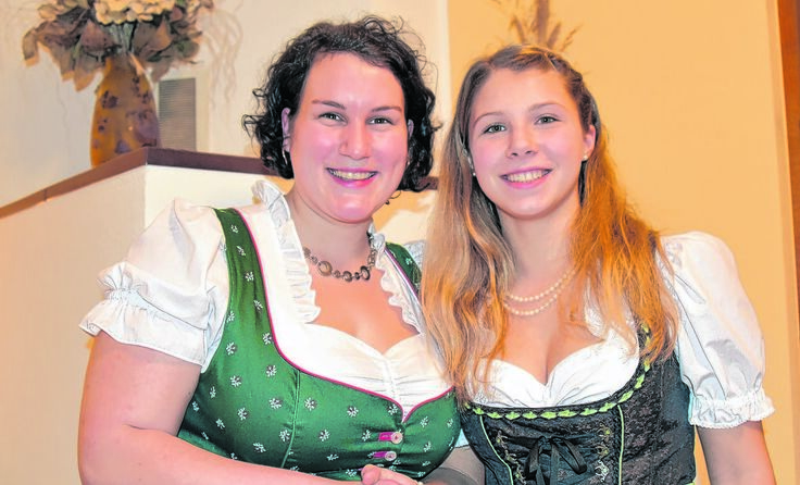 Andrea Mayrhofer (l.) übergab die Leitung an Sarah Aichinger. Foto: bgbtv.at