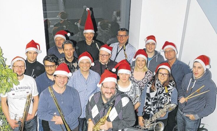 Mit den „DCBB“-Musikern geht Weihnachten heuer in die Verlängerung. 