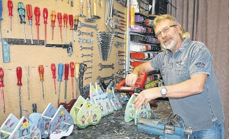 Rupert Mader gewährte Tips Einblicke in seine Werkstatt. Foto: Hochgatterer 