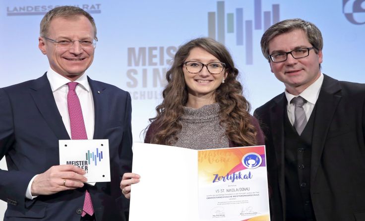 Gütesiegelverleihung an die VS St. Nikola. 