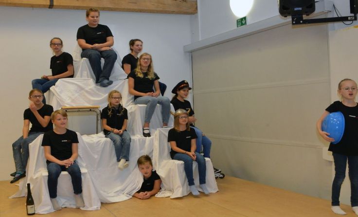Derzeit wird noch eifrig am Stück geprobt. Foto: Perger Theater