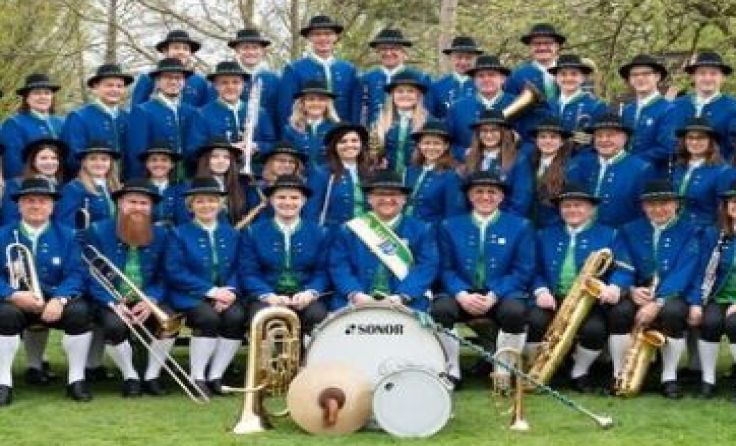 Ein wahrer Blickfang: die neue Tracht des TMV Mitterkirchen. Foto: Foto Sabine 