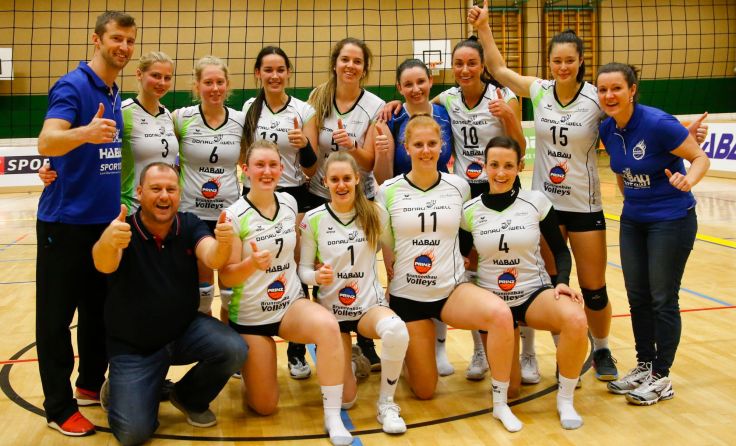 Großer Jubel im Lager der SG Prinz Brunnenbau Volleys. Foto: Markus Mörwald 