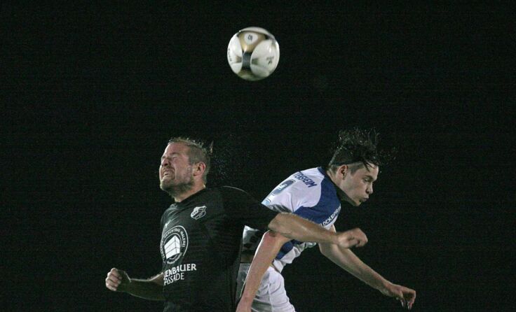 Rene Tischberger (li.) und Co. sorgten für ein wahres Fußballspektakel. (Foto: Pirkes)