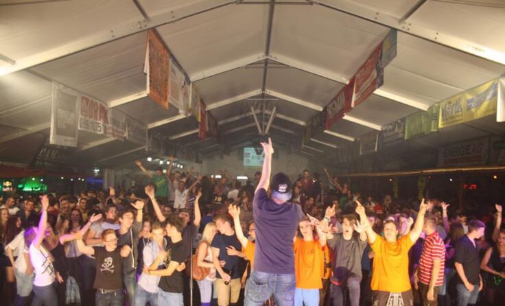 Beste Partystimmung war beim Zeltfest der FF Windern angesagt.