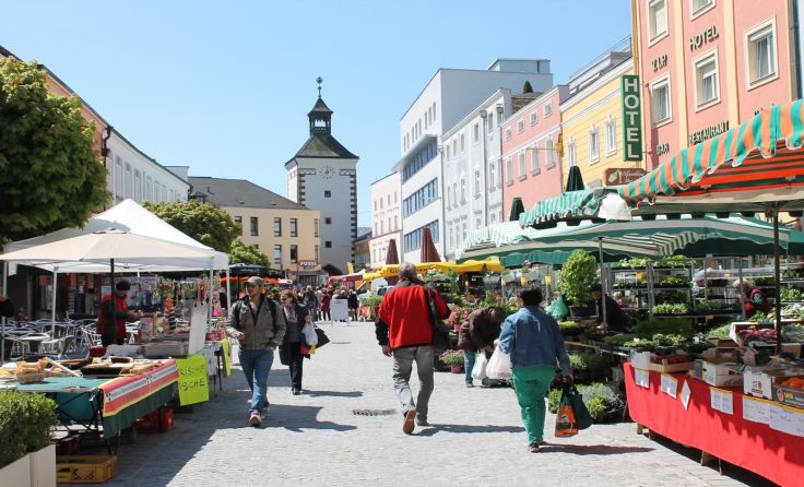 Viel Information über die Bezirksstadt gibt es bei der Ortsreportage Vöcklabruck.