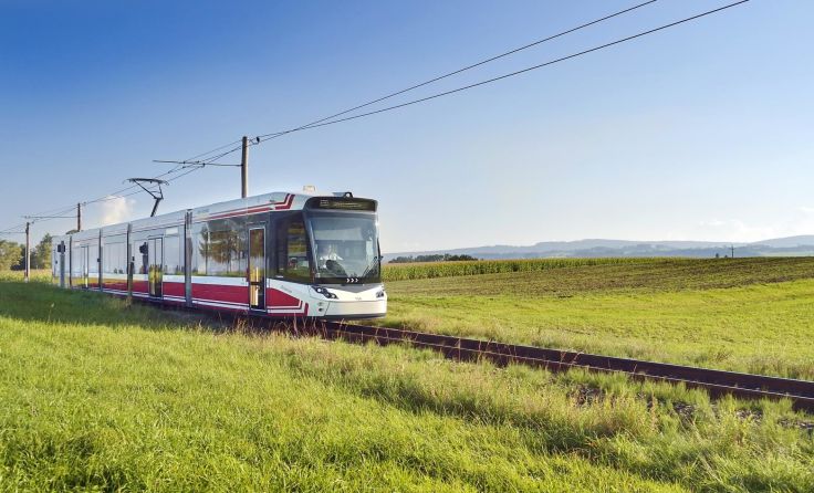 Auf der Attergaubahn gibt es einen Schienenersatzverkehr. Foto: Stern & Hafferl