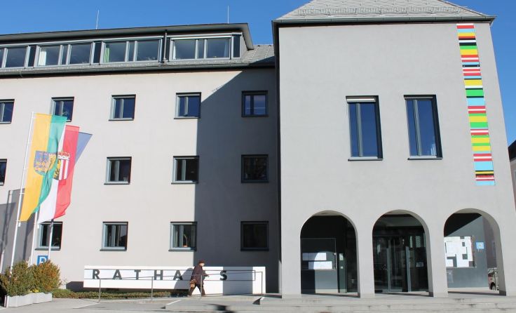 Der Vöcklabrucker Stadtpolitik wurde in einem Fernsehbeitrag Gebührenwucher attestiert. Foto: Mac