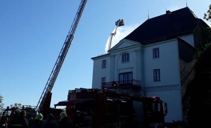 Die groß angelegte Übung beim Wolfsegger Schloss. Foto: FF Wolfsegg