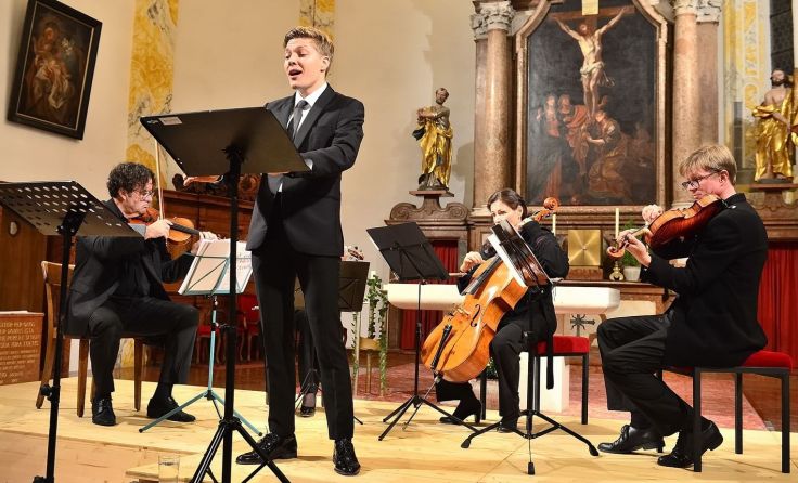 Gesangswunder Alois Mühlbacher und das Streichquartett Sonare Foto: Erasmus Grünbacher