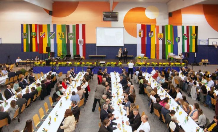 Die Jungbürgerfeier in Schwanenstadt hat eine lange Tradition. Foto: Stadtamt/BG
