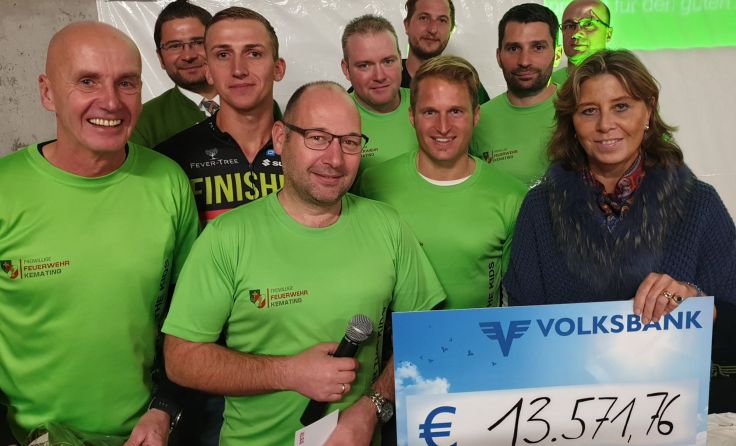 Glückliche Gesichter bei der Spendenübergabe. Foto: privat