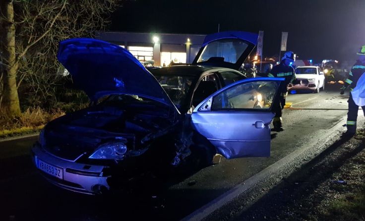 Großeinsatz für die Hilfskräfte beim Unfall in Frankenburg Foto: FF Frankenburg