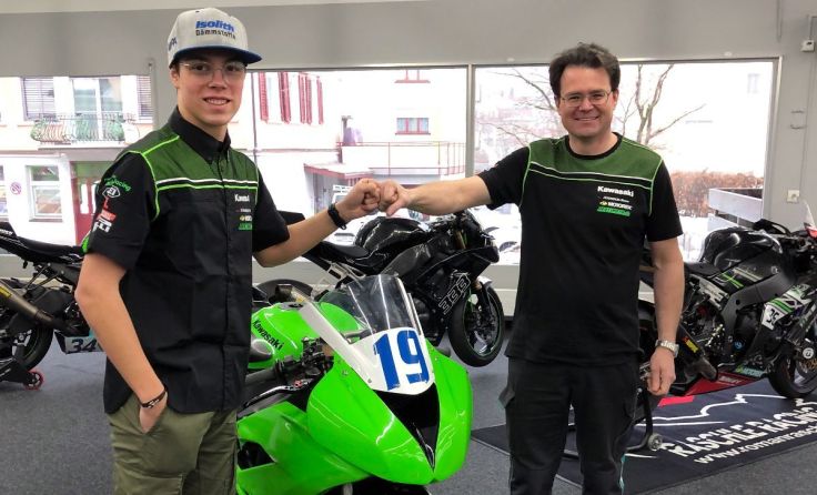 Andreas Kofler (i.) mit seinem neuen Teamboss Roman Raschle Foto: Motorsport Kofler