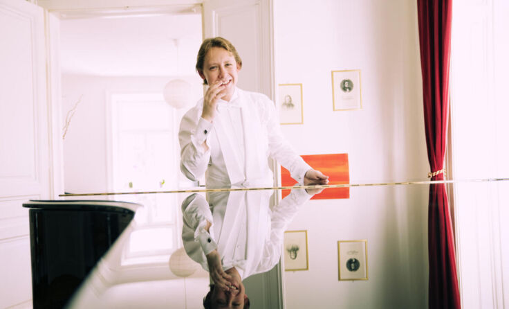 Ein wahrer Könner am Piano: Stefan Stroissnig (Foto: www.lukasbeck.com)