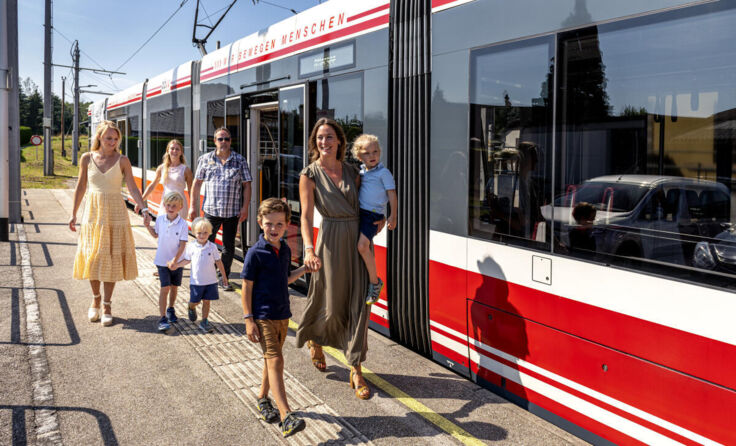 Steigende Fahrgastzahlen gibt es bei der Atterseebahn. (Foto: Stern & Hafferl Verkehr)