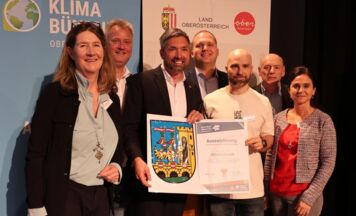 Vöcklabruck trägt Rotes Trikot für herausragendes Engagement im Radverkehr