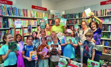 Bücher, Action und tierische Begegnungen beim Attnang-Puchheimer Ferienspaß