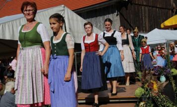 Druschwoche begeisterte im Freilichtmuseum StehrerhofNeukirchen/V.