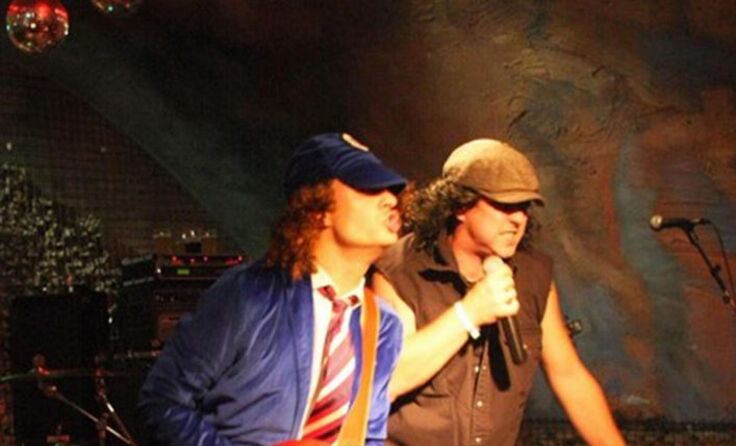 „Back in Business“ lassen's krachen wie AC/DC. 