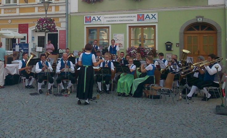 Der MV Mörschwang musizierte in Obernberg.