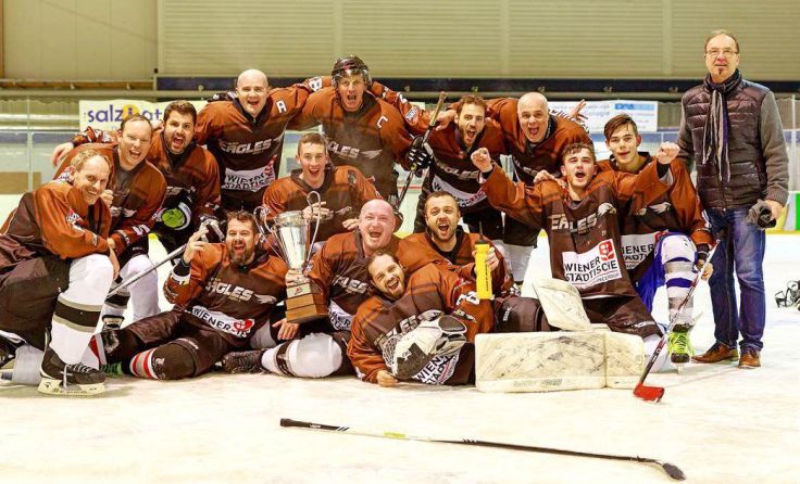 Zum zweiten Mal gewannen die Black Eagles Ried die NWHL. (Foto: Christian Aicher)