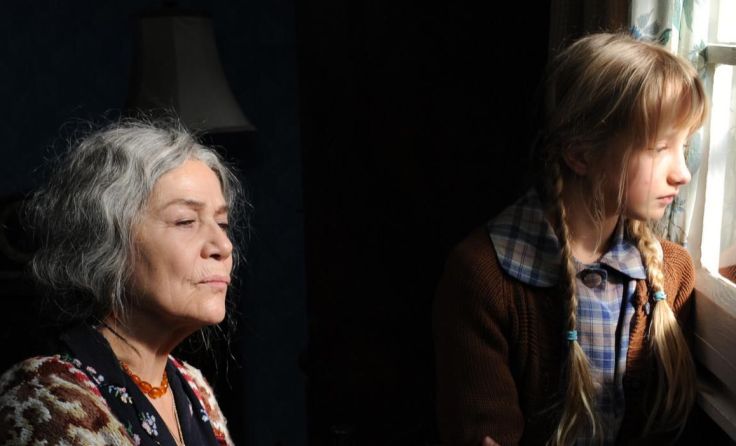 Hannelore Elsner und Nike Seitz in "Hannas schlafende Hunde" (Foto: Kerstin Stelte)