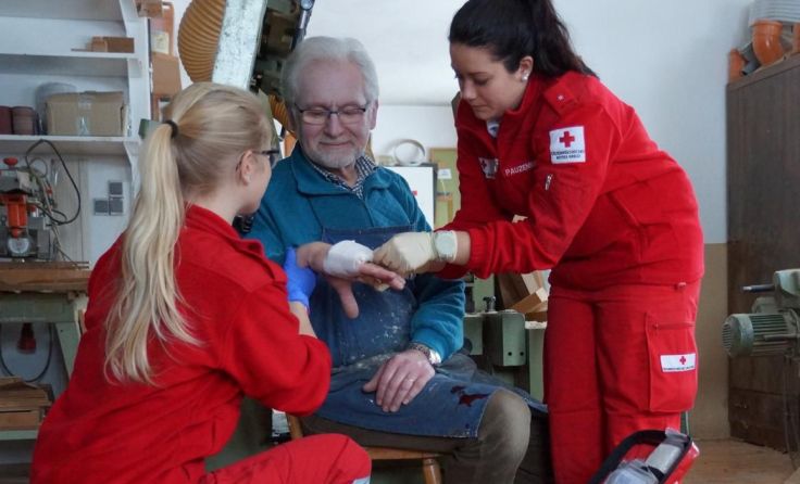 Die Tätigkeit im Rettungsdienst ist anspruchsvoll.