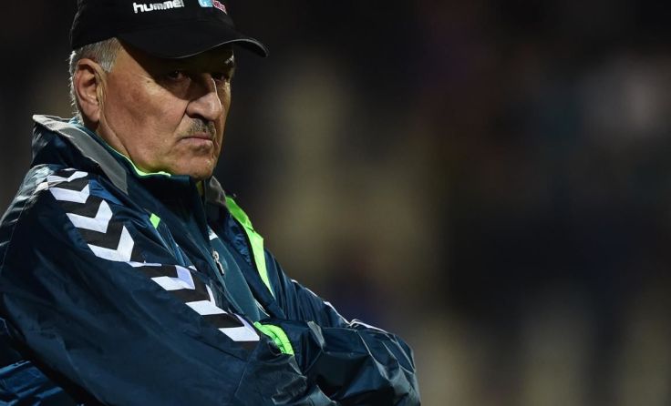 Finstere Miene bei SVR-Trainer Paul Gludovatz (Foto: GEPA/Florian Ertl)