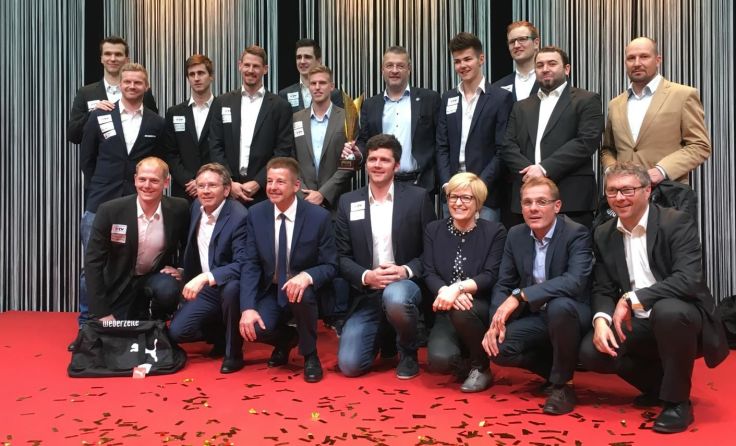 Ehrung für Spieler und Betreuer des UVC Weberzeile Ried (Foto: Weberzeile)