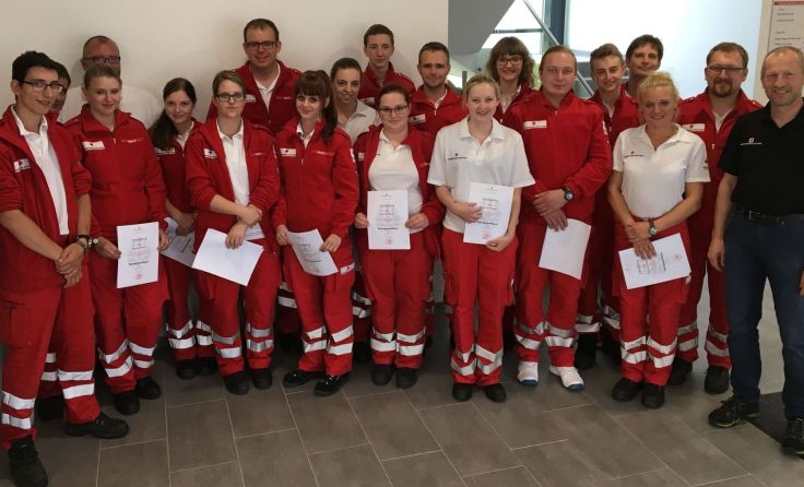 Die erfolgreichen Absolventen (Foto: Rotes Kreuz Ried)