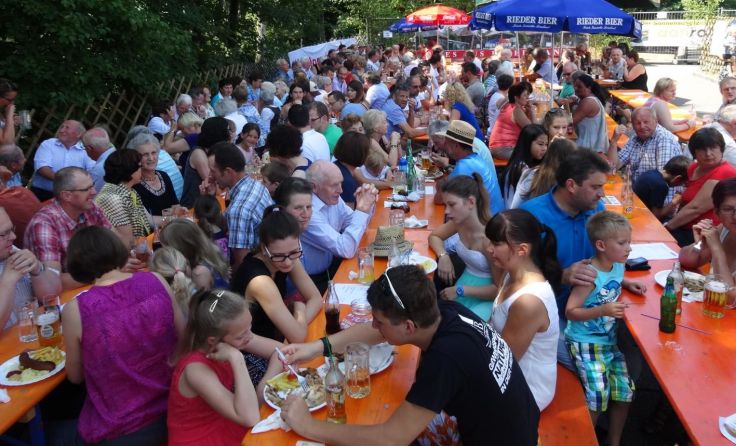 Gute Stimmung beim Frühschoppen des Musikvereins Peterskirchen