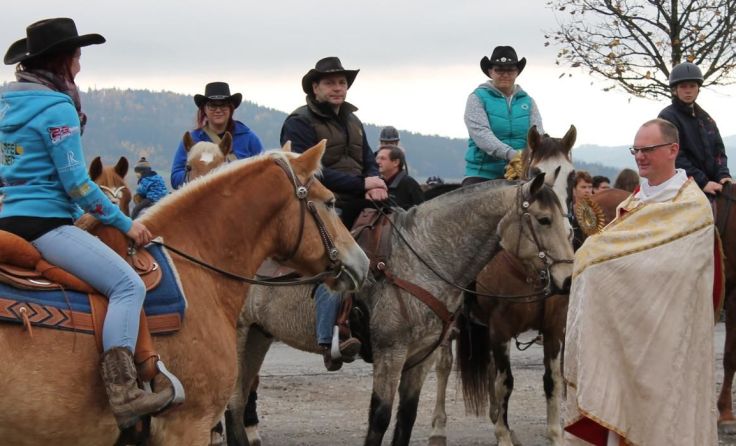 Pferdesegnung beim Leonhardiritt (Foto: Pfarre Geiersberg)