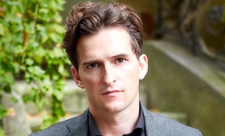 Reinhard Kaiser-Mühlecker stellt seinen Roman vor. (Foto: Jürgen Bauer)