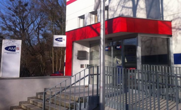 Das AMS Ried verzeichnet eine gleichbleibende Arbeitslosenquote. 