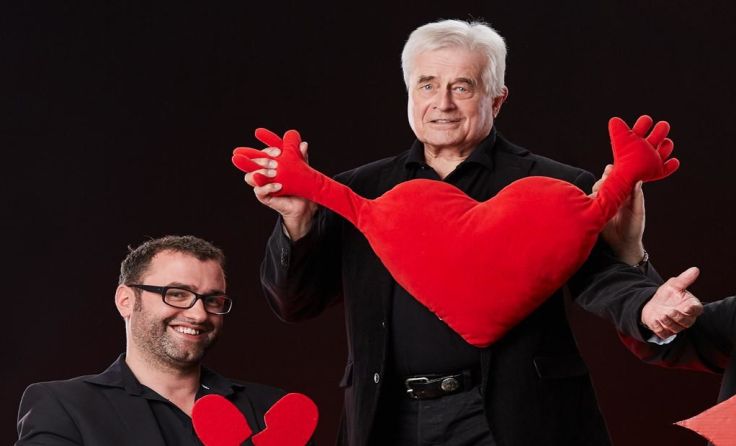Frank Hoffmann (stehend) mit Gasselsberger, Kramer und Endstrasser (v. l.)