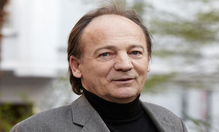 Christian Steinbacher liest und präsentiert im KiK. (Foto: Katharina Roßboth)