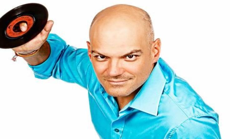 Bei der KiKi-Familiendisco legt DJ Thomas für Eltern und Kinder auf. 