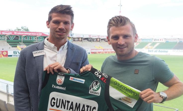 SVR-Manager Fränky Schiemer mit Manuel Kerhe (Foto: SV Ried)