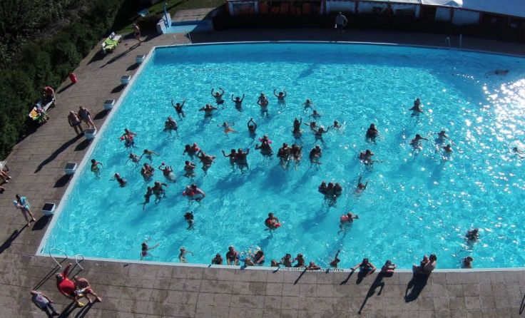 Das Fest leistet einen Beitrag zur Sanierung des Bades. (Foto: Gemeinde Obernberg)