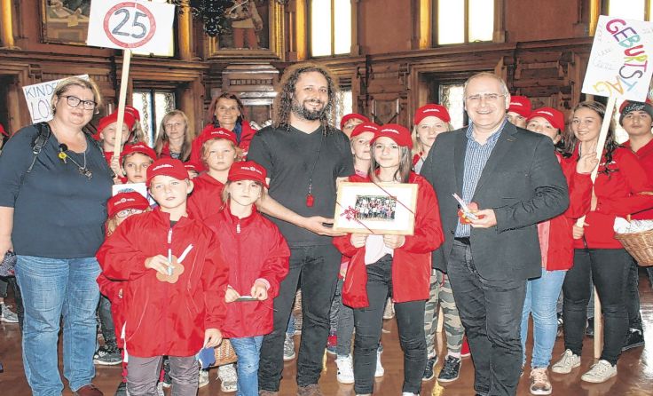 Für die Stadtgemeinde empfing Vizebürgermeister Thomas Dim die Kinder im Ratssaal.