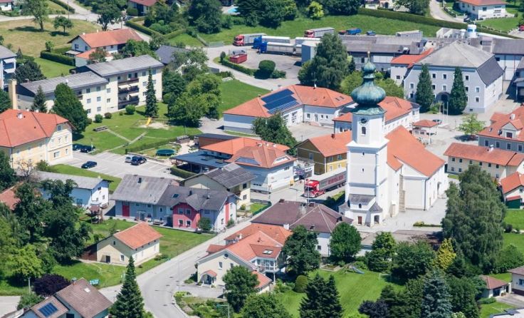 Utzenaich von oben (Foto: Gemeinde Utzenaich/LUCA Waizenkirchen)