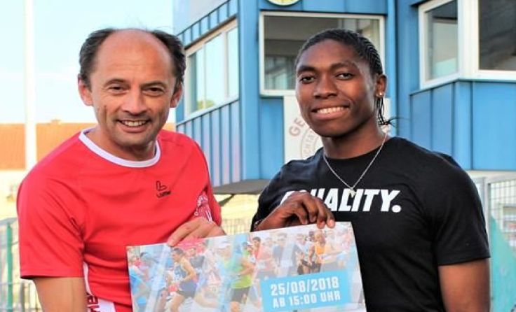 Caster Semenya vor wenigen Wochen mit Stadtlauf-Organisator Andreas Steinbacher (Foto: LAG)